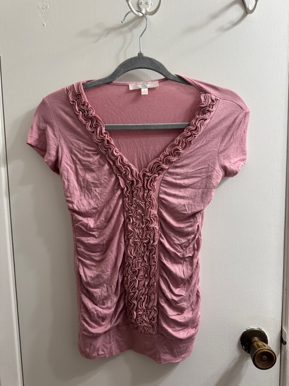 Moa Moa Dusty Rose Ruffle-Front V-Neck Tee